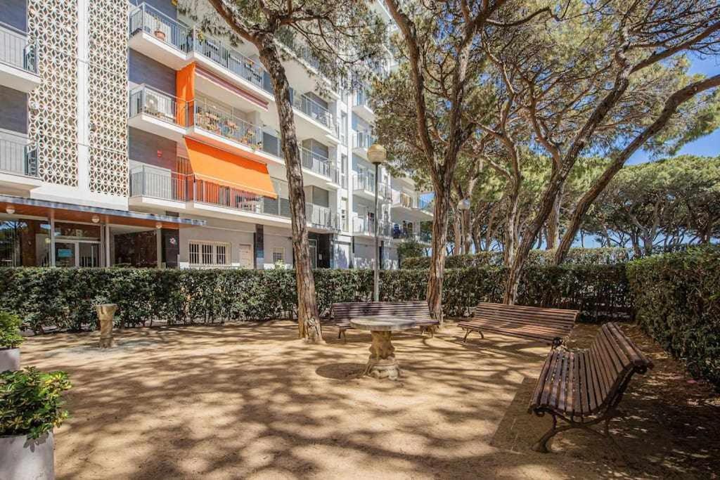 Apartamento Condal Бланес Экстерьер фото